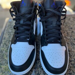 Jordan Mid 1 ‘White Black Racer Blue”